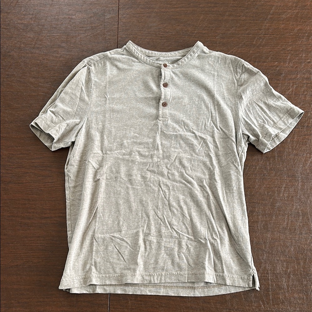 Banana Republic Light Heather Brown Henley T-Shirt